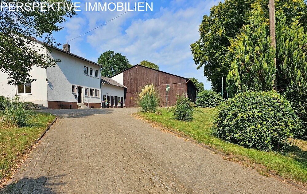 Anwesen mit viel Potenzial - Aussiedlerhof in idyllischer Alleinlage Anwesen mit viel Potenzial - Aussiedlerhof in idyllischer Alleinlage