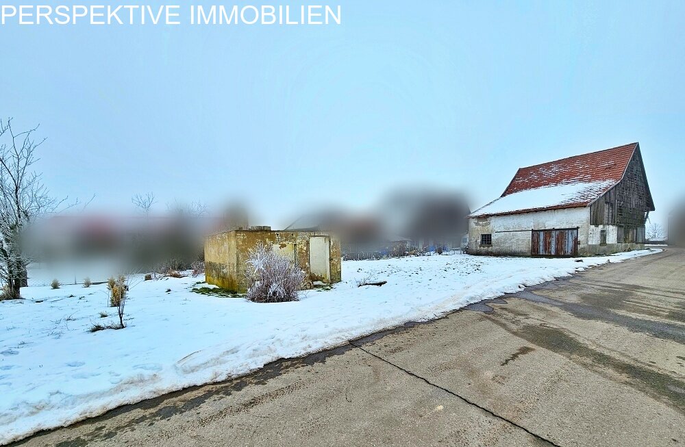 Schönes Baugrundstück mit ausbaubarer Scheune in ruhiger Lage Schönes Baugrundstück mit ausbaubarer Scheune in ruhiger Lage